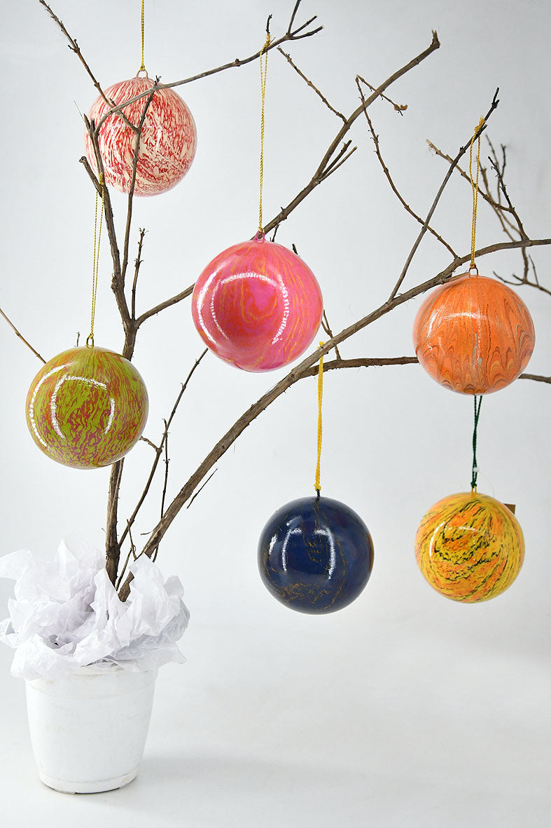 Papier Mache Marbled Décor Bauble
