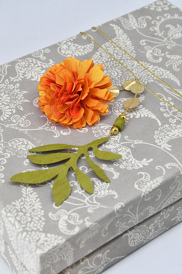 Ornamental Wallpaper Pattern Rectangular Inset Box