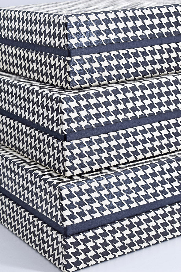 Small Houndstooth Rectangular Inset Gift Box