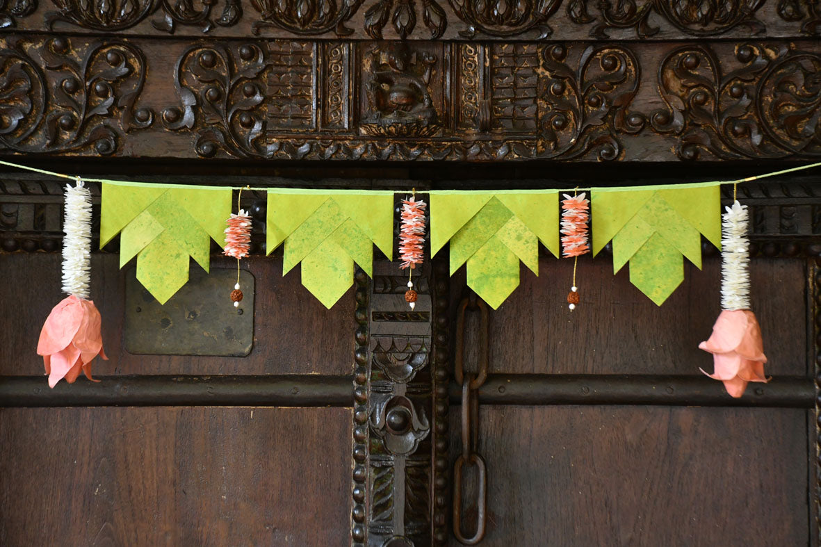 Handmade Paper Banana Leaves and Lotus Bud Bandanwar Online