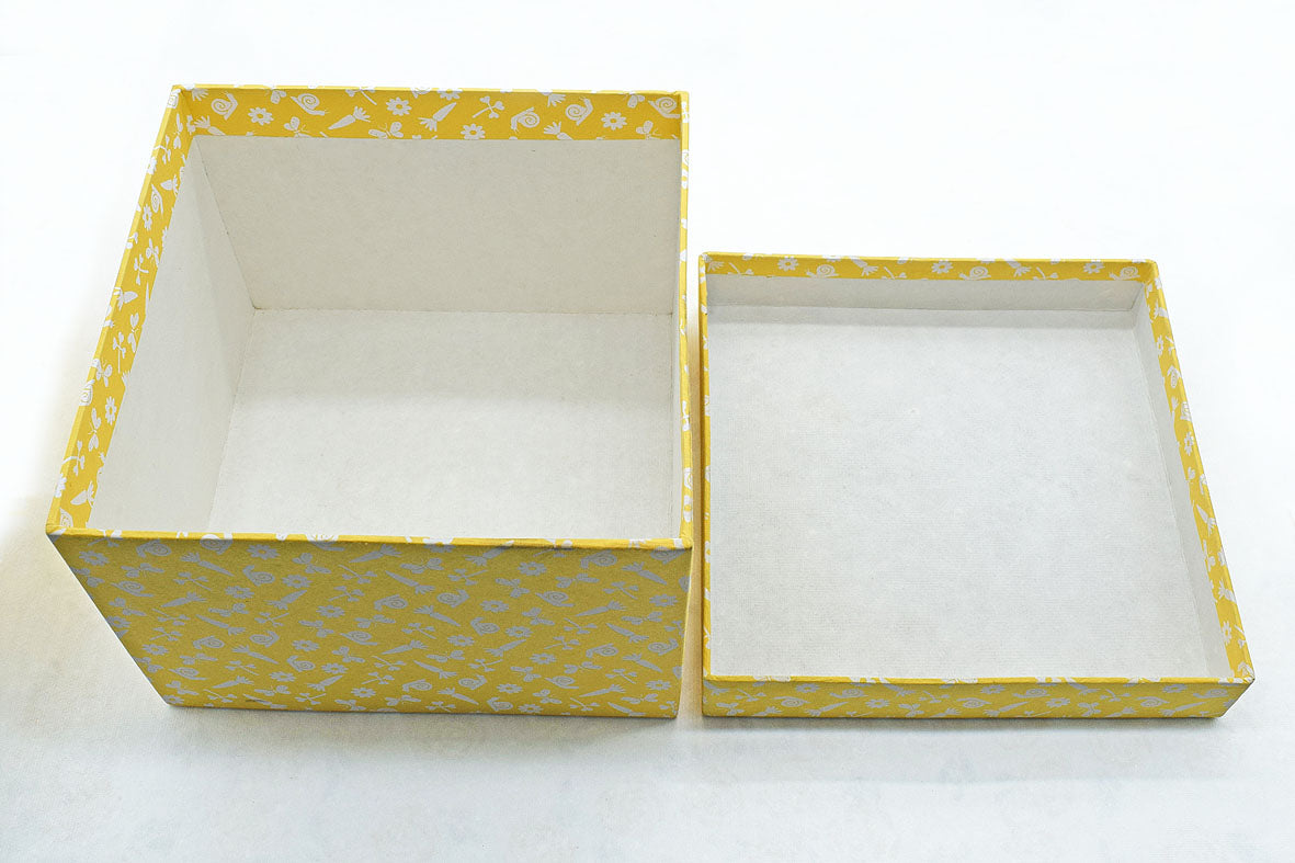 Easter Gift Box: White Motifs on Yellow