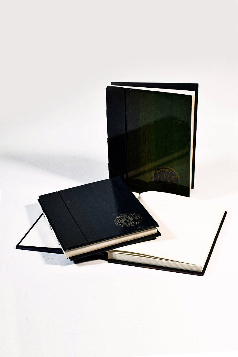 Notebook Vignetted Wood with Coin Emblem