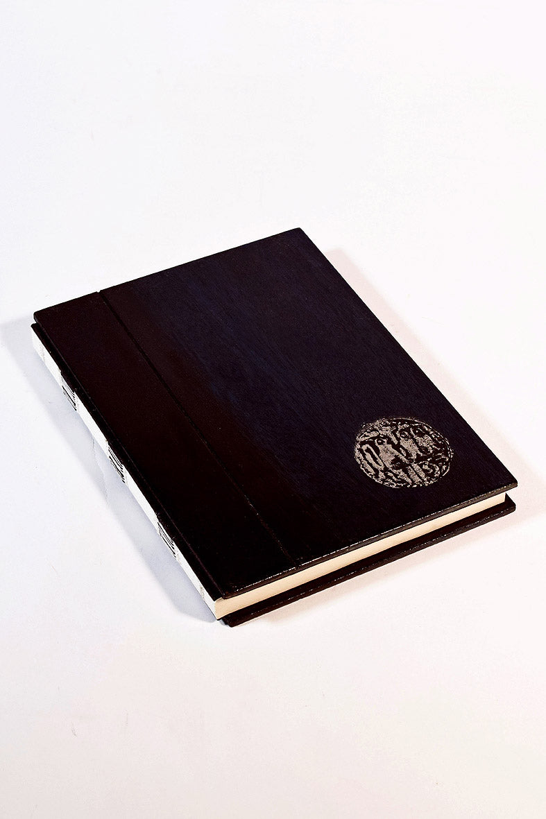 Notebook Vignetted Wood with Coin Emblem