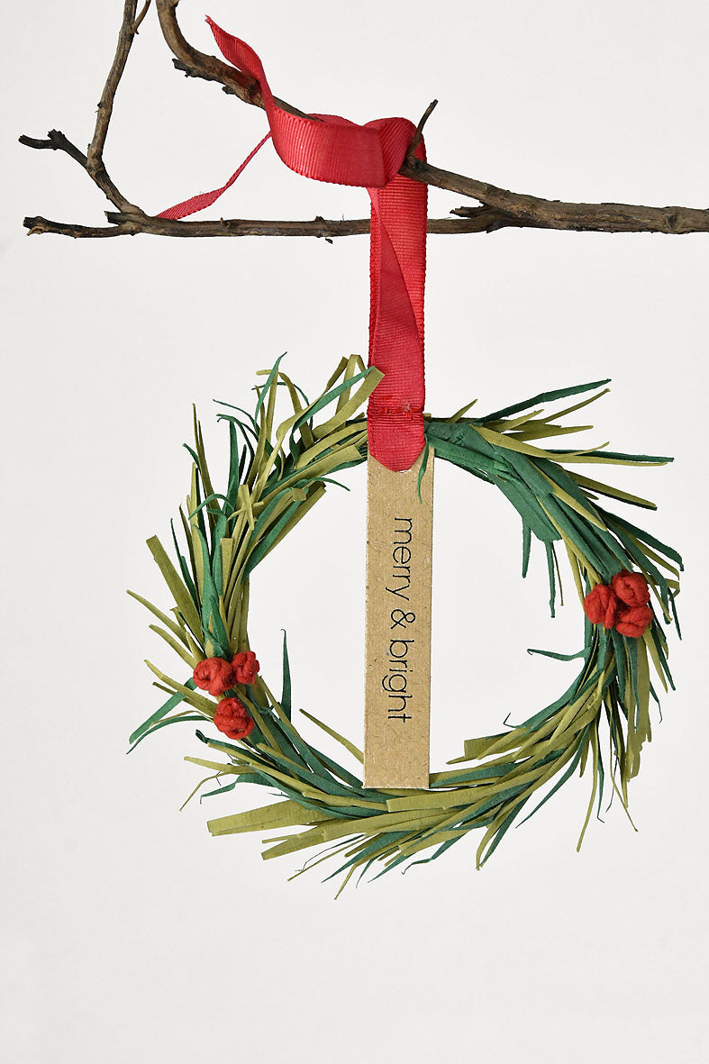Paper Wreath Merry & Bright Hanging
