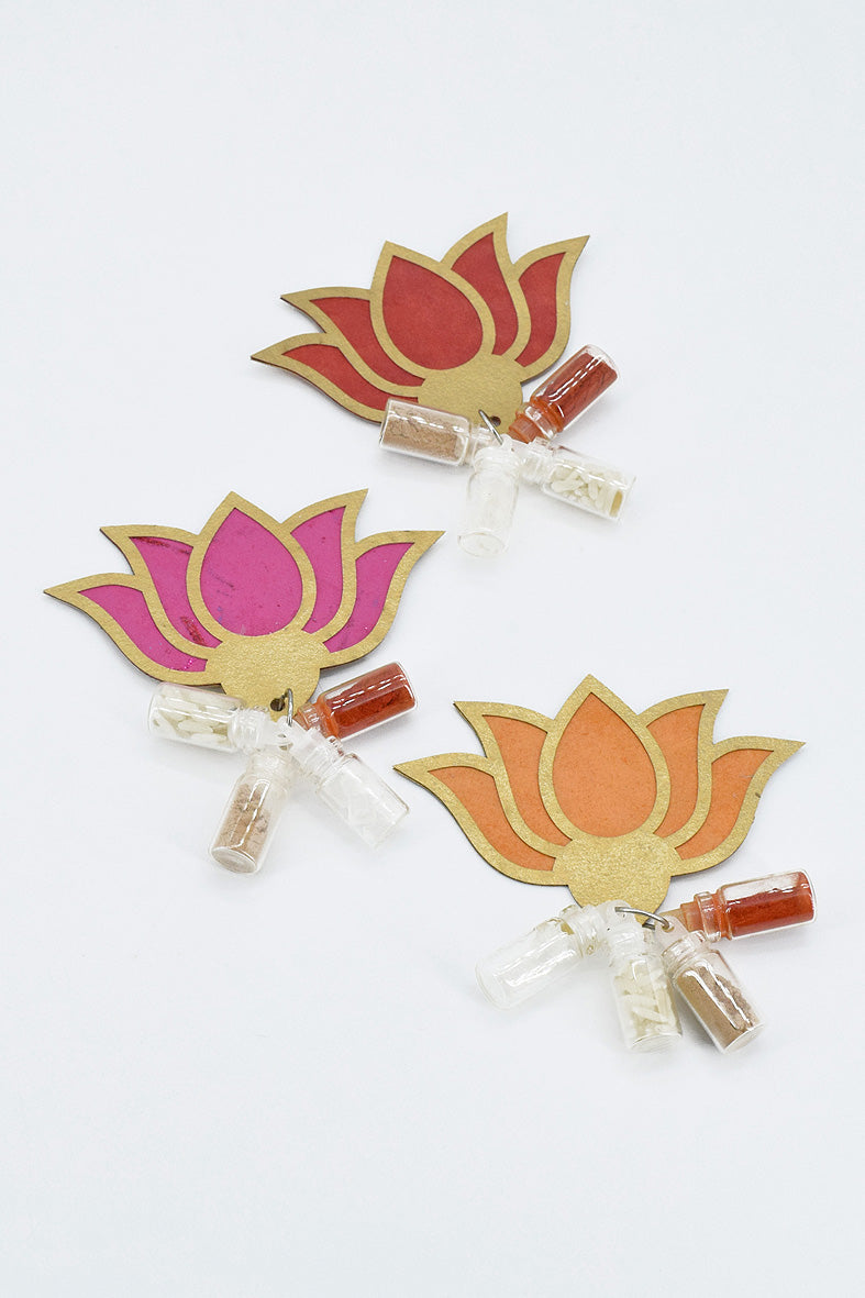 Roli Rice with Trimmed Paper Lotus