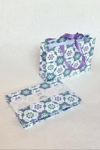 Lattice with Octagons White Gift Bags Small Escort, Set of 4, 7x5