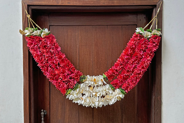 Gajra and Rajnigandha 3 string vandanwar, 90 cm