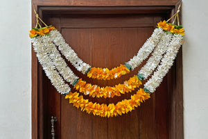 Gajra and Rajnigandha 3 string vandanwar, 90 cm