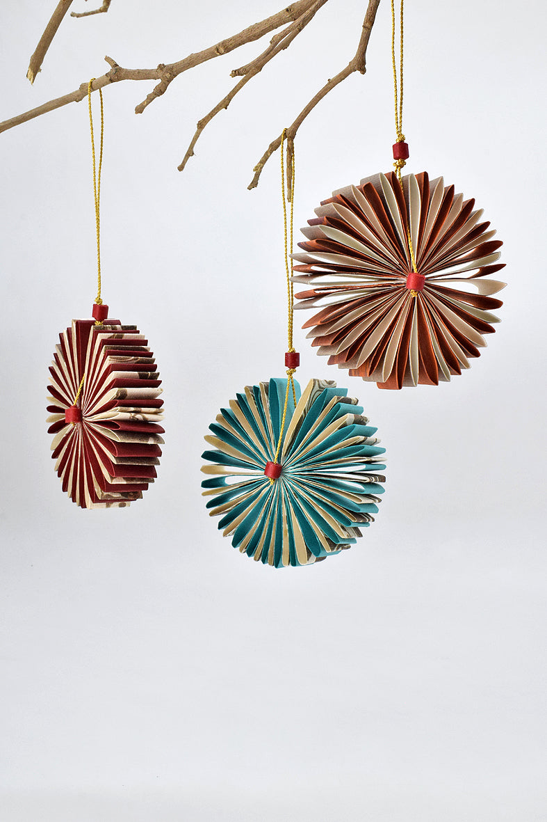 Wheel Paper Hanging Christmas Decoration Ornament Online
