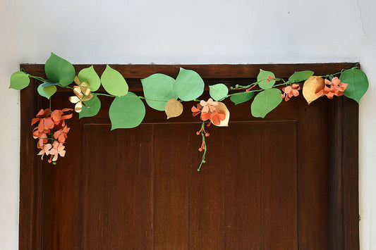 Amaltas Flower & Paan Leaf Bandhanwar / Toran, Orange