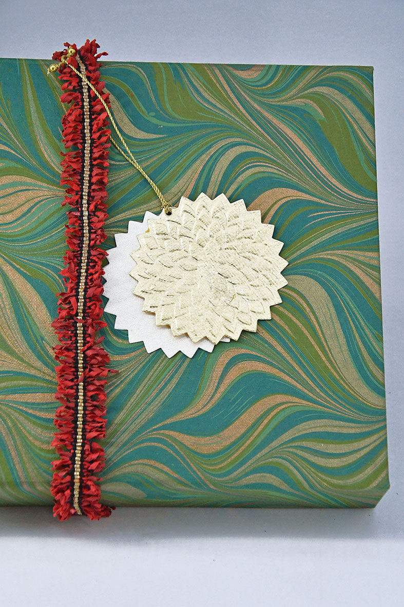 Paper Gold Warq Round Flower Gift Tag, Set of 6