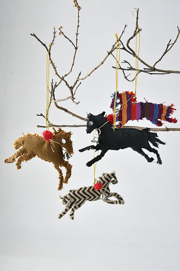 Fabric Horse Décor Hanging, Set of 2