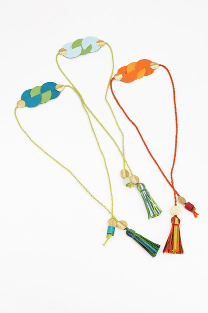 Trimmed paper disc Rakhi