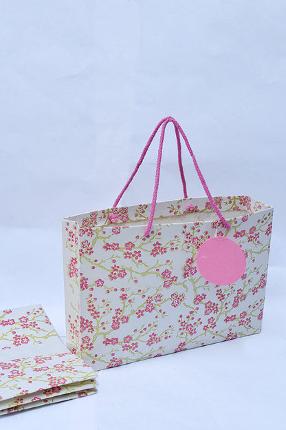 Floral Print White Gift Bags, Set of 4