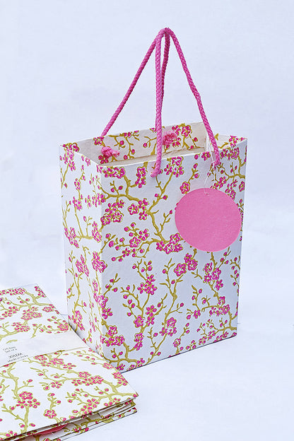 Floral Print White Gift Bags, Set of 4