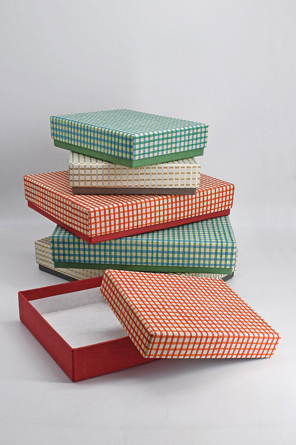 Gift Box for Mithai / Chocolates - Grid Print with Plain Paper Base