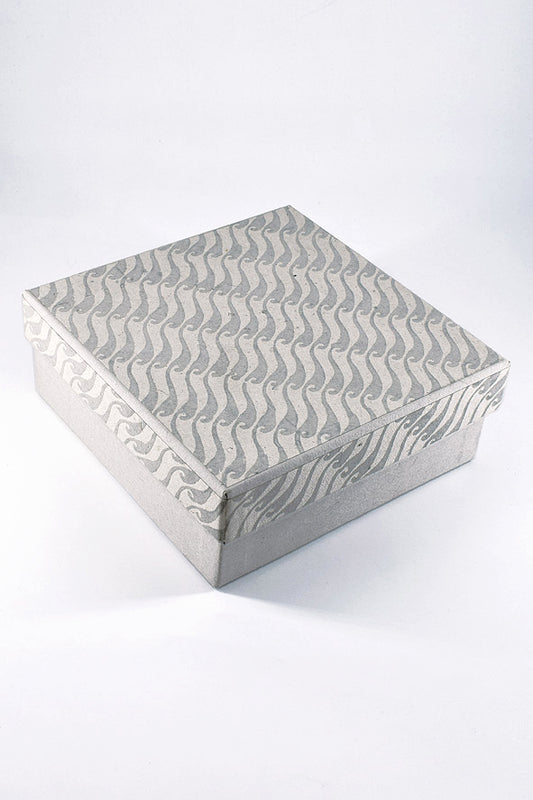 Waves Repeat Square Box