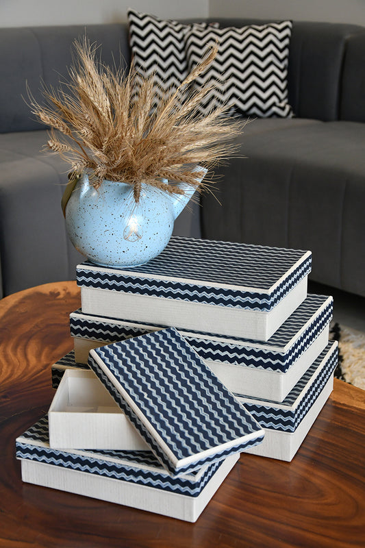 Zigzag Stripes Rectangular Gift Box