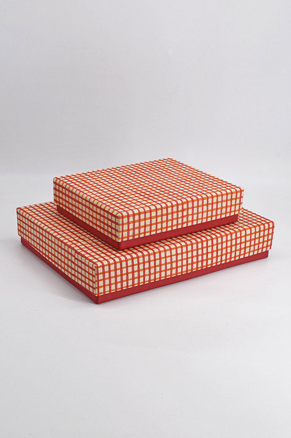 Gift Box for Mithai / Chocolates - Grid Print with Plain Paper Base