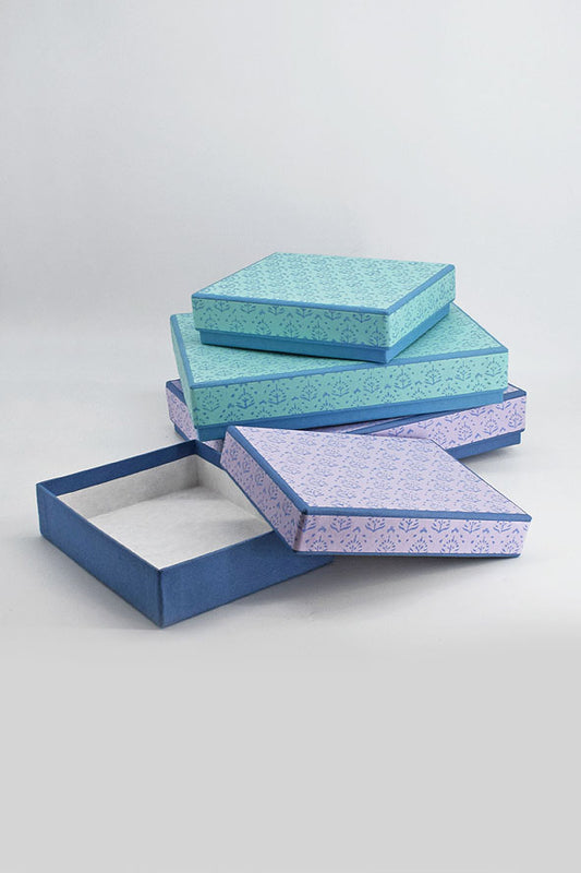 Mithai Boxes - Akola Buti with Plain Paper Base