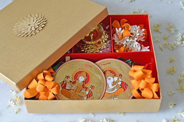 Ganesh Laxmi Vandanwar with Diya & Flower String Diwali Gift Hamper Online