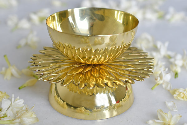 Dahlia Disc Diya With Topper Diwali Gift Hamper Online