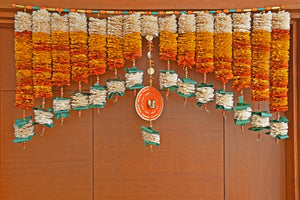 Flowers & Leaves Ladis Vandanwar with Paper Mache Ganesh Ornament