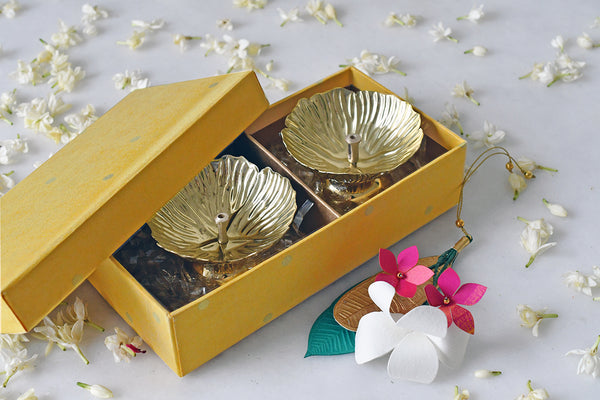 Hibiscus - Hibiscus Diya Gift Box with Topper