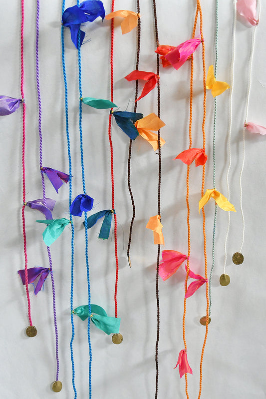 Festive Décor: Chindi String Gift Topper l Rickshaw Recycle