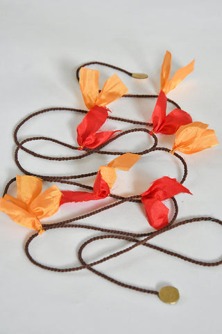 Festive Décor: Chindi String Gift Topper l Rickshaw Recycle