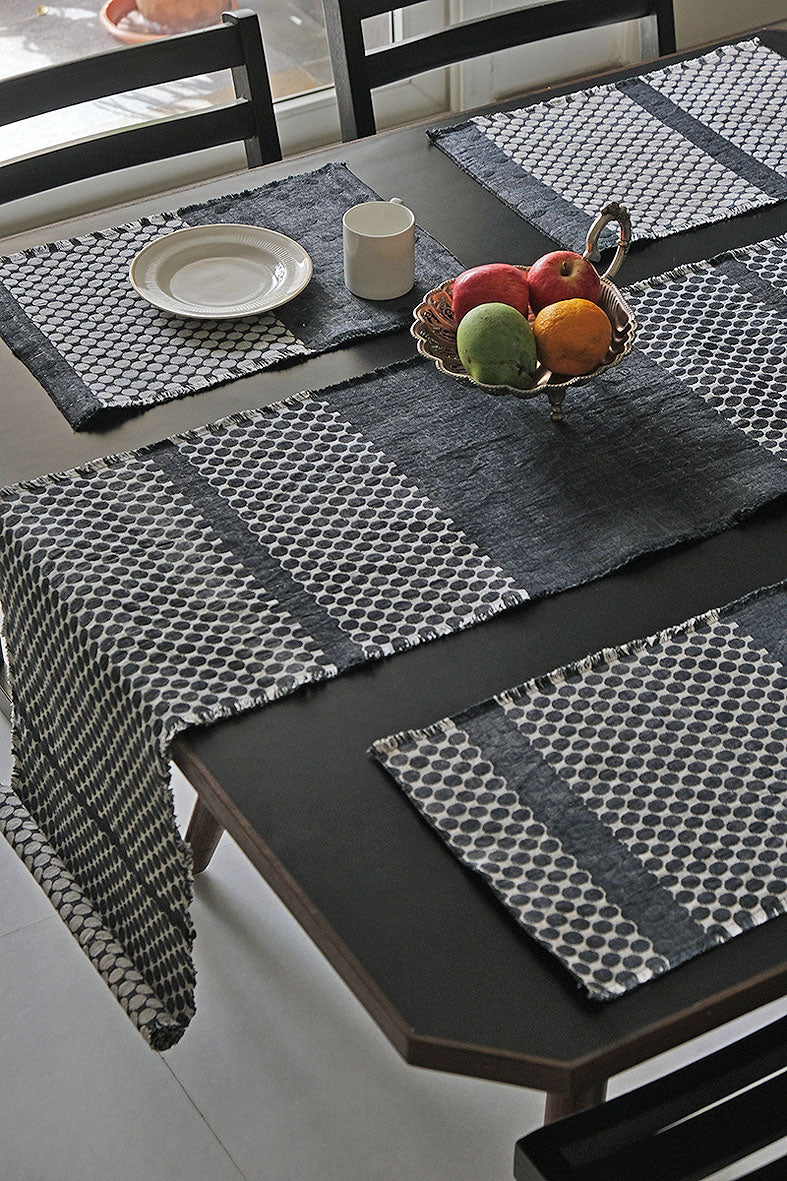 Dots Weave Handloom Cotton Table Runner Online