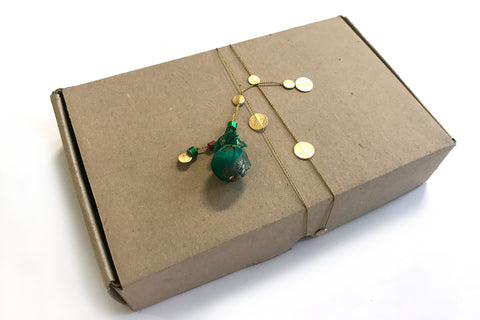 Brocade Potli & Discs Gift Box Wrapping Topper Online