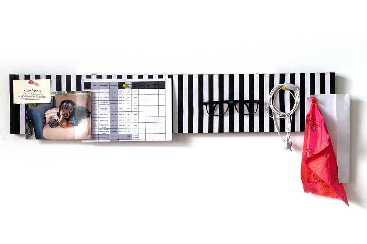 Tackbord black and white stripe