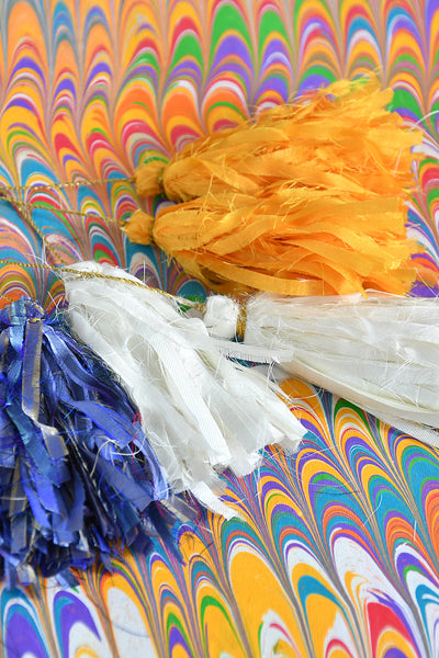 Festive Décor: Silk Tassels Gift Topper l Rickshaw Recycle