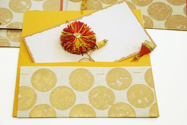 Gold Rounds Gift Envelopes with Cards, Set of 6, 8x4 each